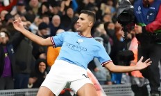 开运体育竞技-西班牙队的表现引起了球迷们的关注和讨论