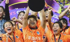 开运体育平台-顶尖中国足球职业联赛热辣开赛，球员全力拼搏夺冠的简单介绍