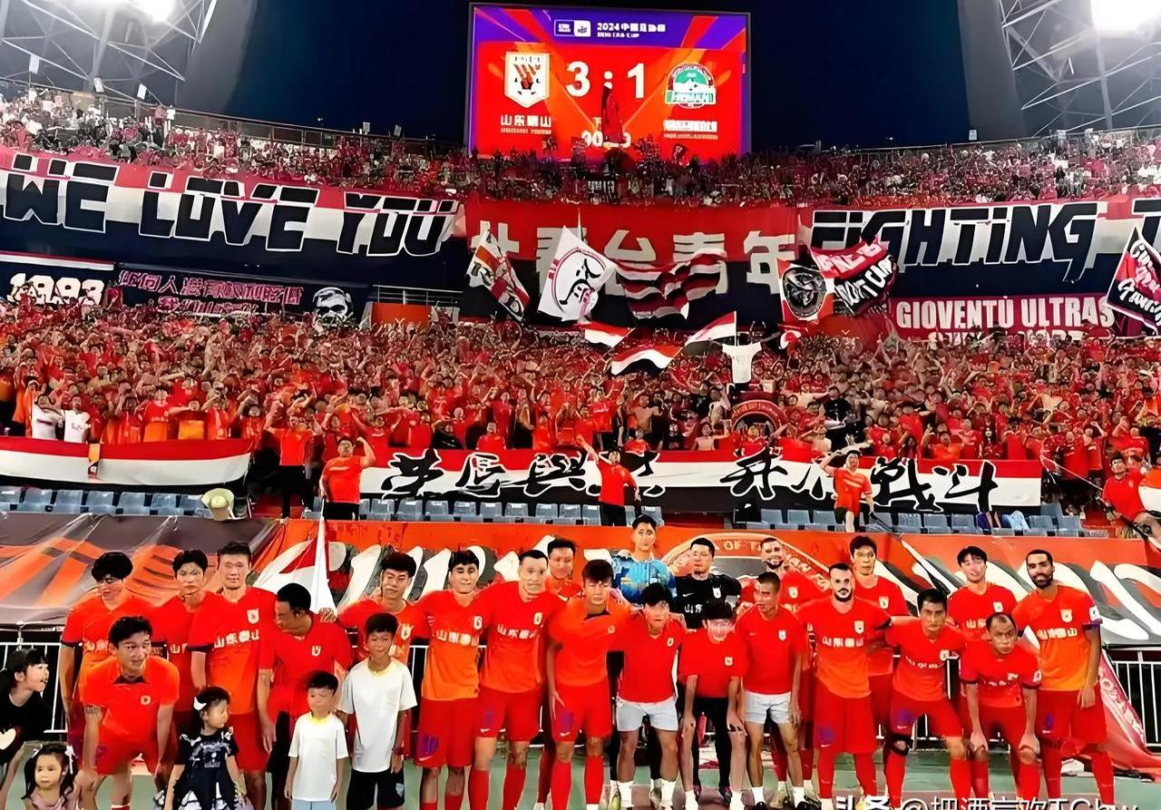 国内队伍在大型赛事中展现出色,引人瞩目 国内队伍在大型赛事中展现出色,引人瞩目