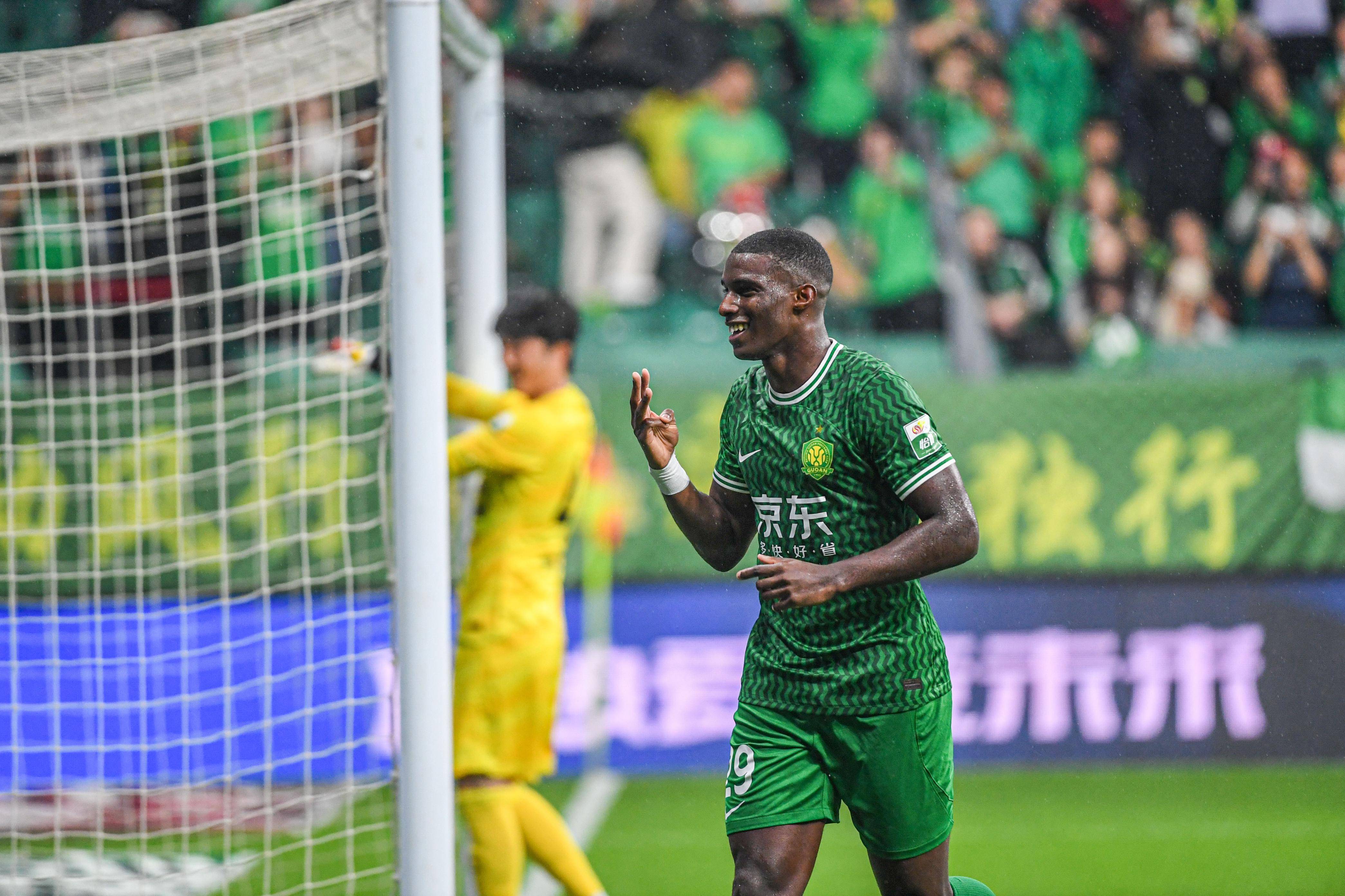 长春亚泰主场击败大连一方，止住连败势头的简单介绍