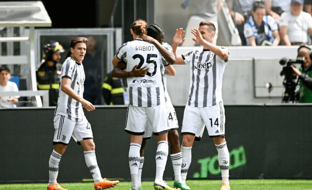 斯图加特主场遭遇惨败,难保不败纪录 斯图加特主场遭遇惨败,难保不败纪录