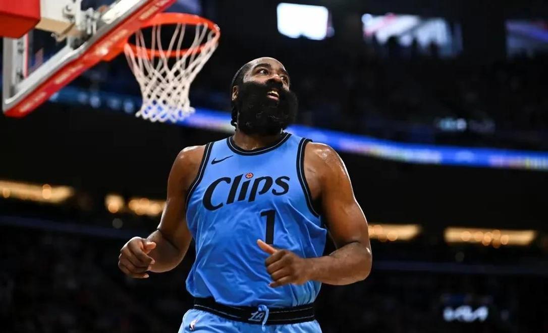 快船逆转灰熊，连胜序幕拉开队史最佳战绩