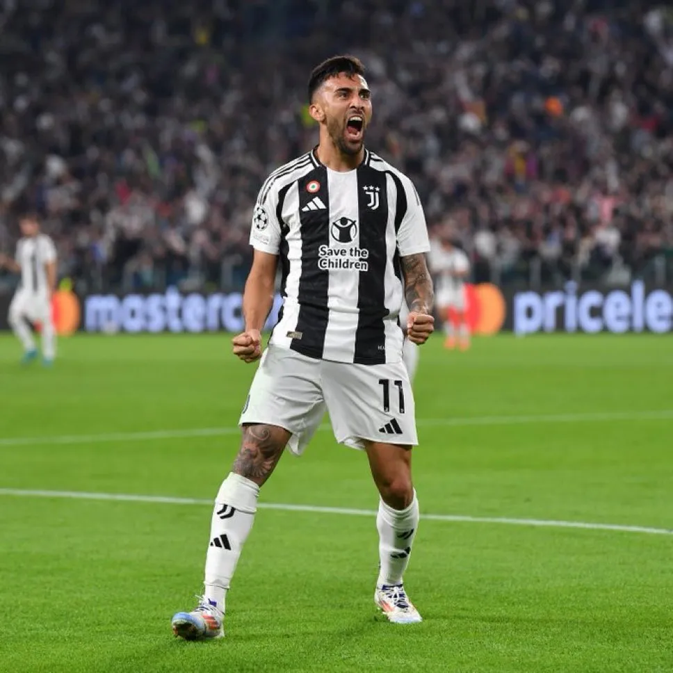 尤文图斯连胜巴黎，保持不败