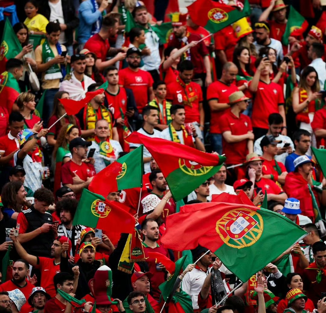 欧洲顶级足球联赛开幕式盛大举行 欧洲顶级足球联赛开幕式盛大举行