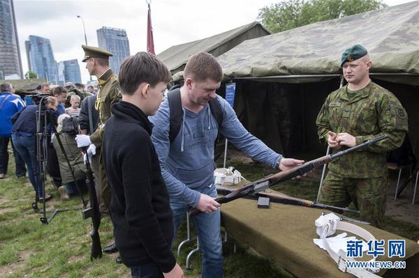 包含斯洛伐克队险胜立陶宛,保持团结的词条 包含斯洛伐克队险胜立陶宛,保持团结的词条