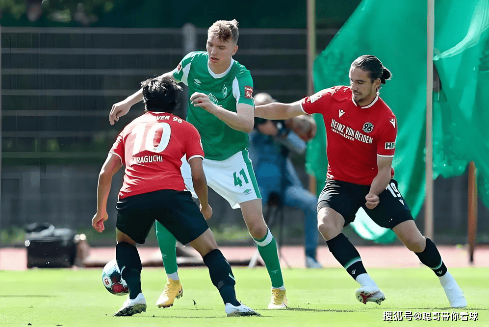 关于汉诺威客场被斯图加特击败,雄心受挫的信息 关于汉诺威客场被斯图加特击败,雄心受挫的信息