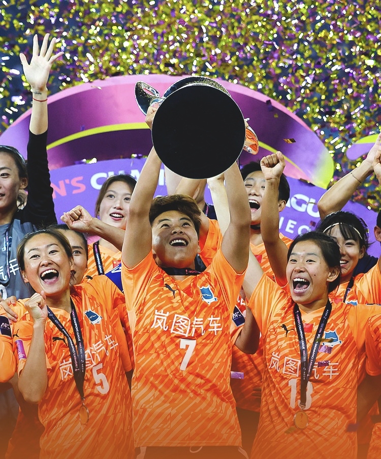 顶尖中国足球职业联赛热辣开赛,球员全力拼搏夺冠的简单介绍 顶尖中国足球职业联赛热辣开赛,球员全力拼搏夺冠的简单介绍