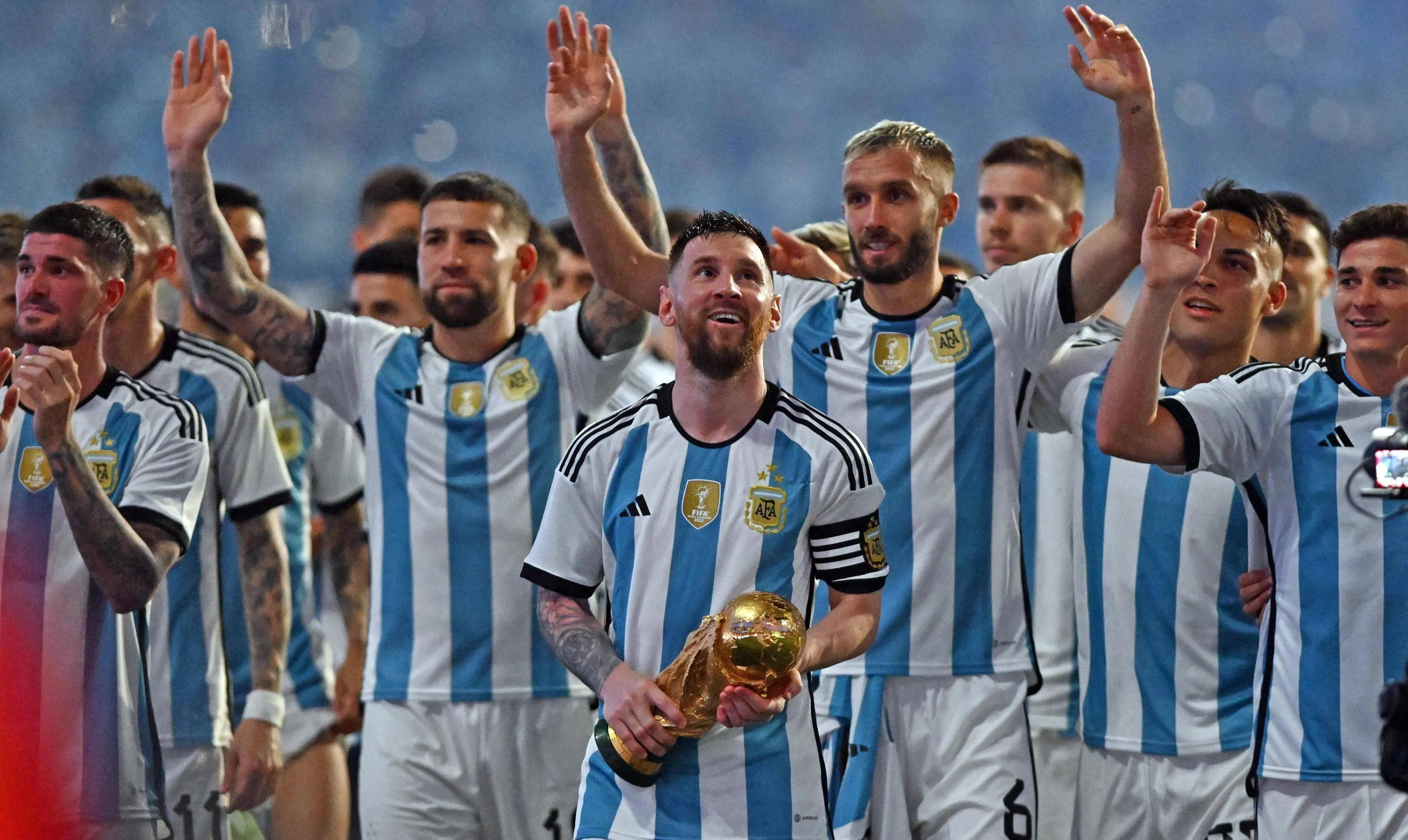 巴塞罗那新援梅西闪耀，助球队逆转比分取胜