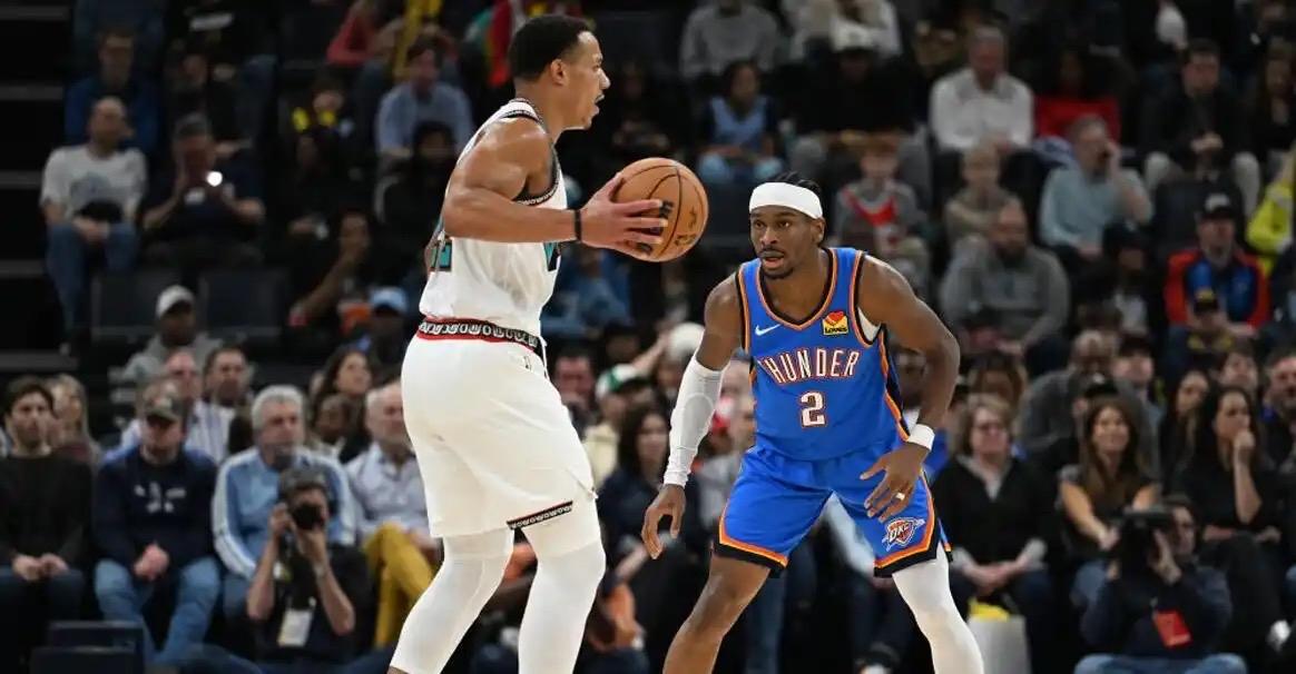 包含联赛焦点之战告近，对手实力对比分析持续进行的词条