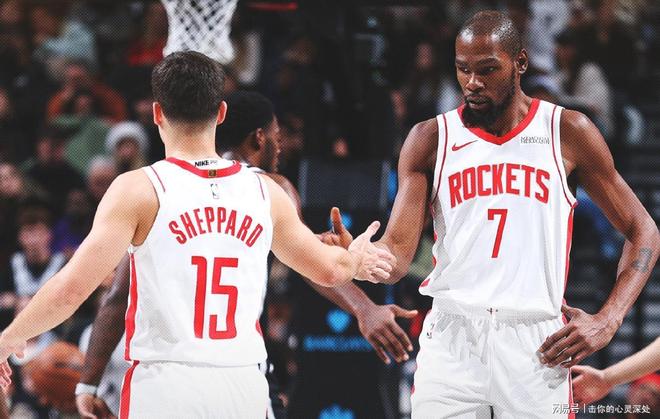 快船客场连胜引领西部榜首的简单介绍