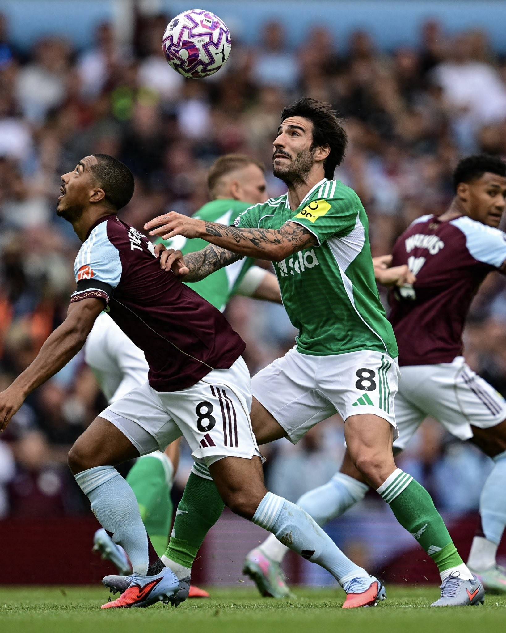 英超豪门转会市场上演巨额引援